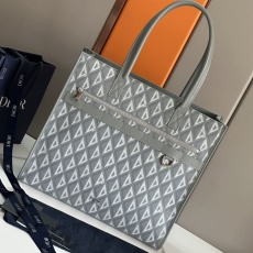 Christian Dior Shopping Bags